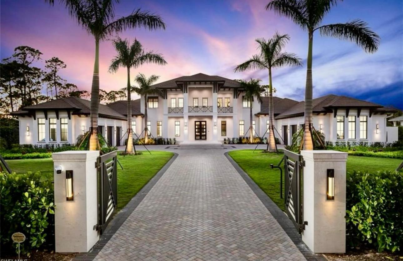 The Veteran Residents Villa Naples Exterior photo